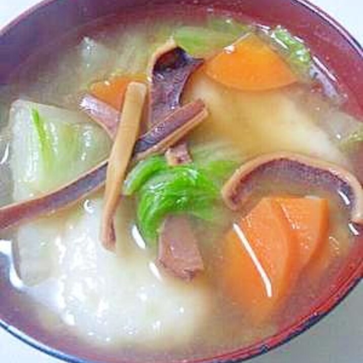 野菜たっぷりでとろとろ柔らかい♪お雑煮